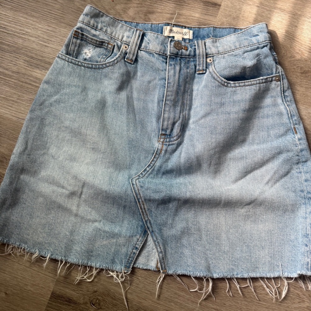 Madewell Denim Skirt Lightwash with Frayed Edges